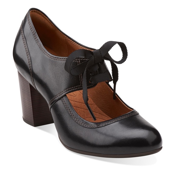 Clarks Shoes - FinalPrice Clarks Black Town Cloak Heeled Oxfords
