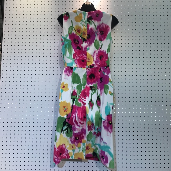 Dressbarn - Picture 4 of 8