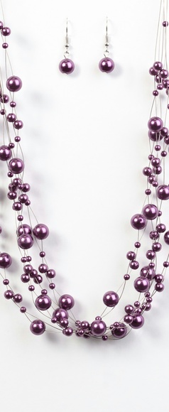 Gorgeous purple beaded necklace with earrings - Picture 1 of 1