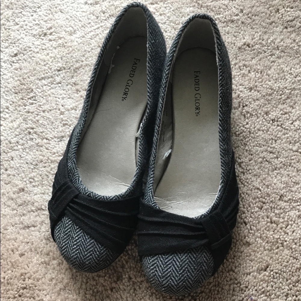 Gray flats