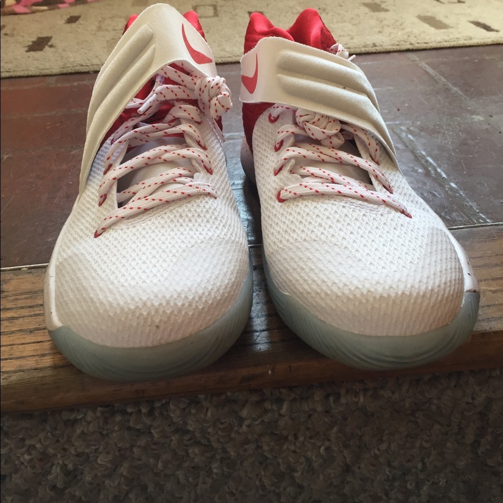 Kyrie 2GS sneakers used boys