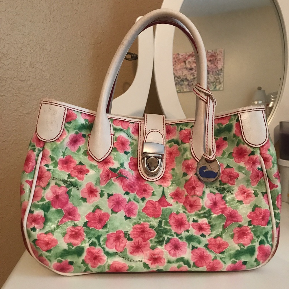 Dooney & Bourke purse