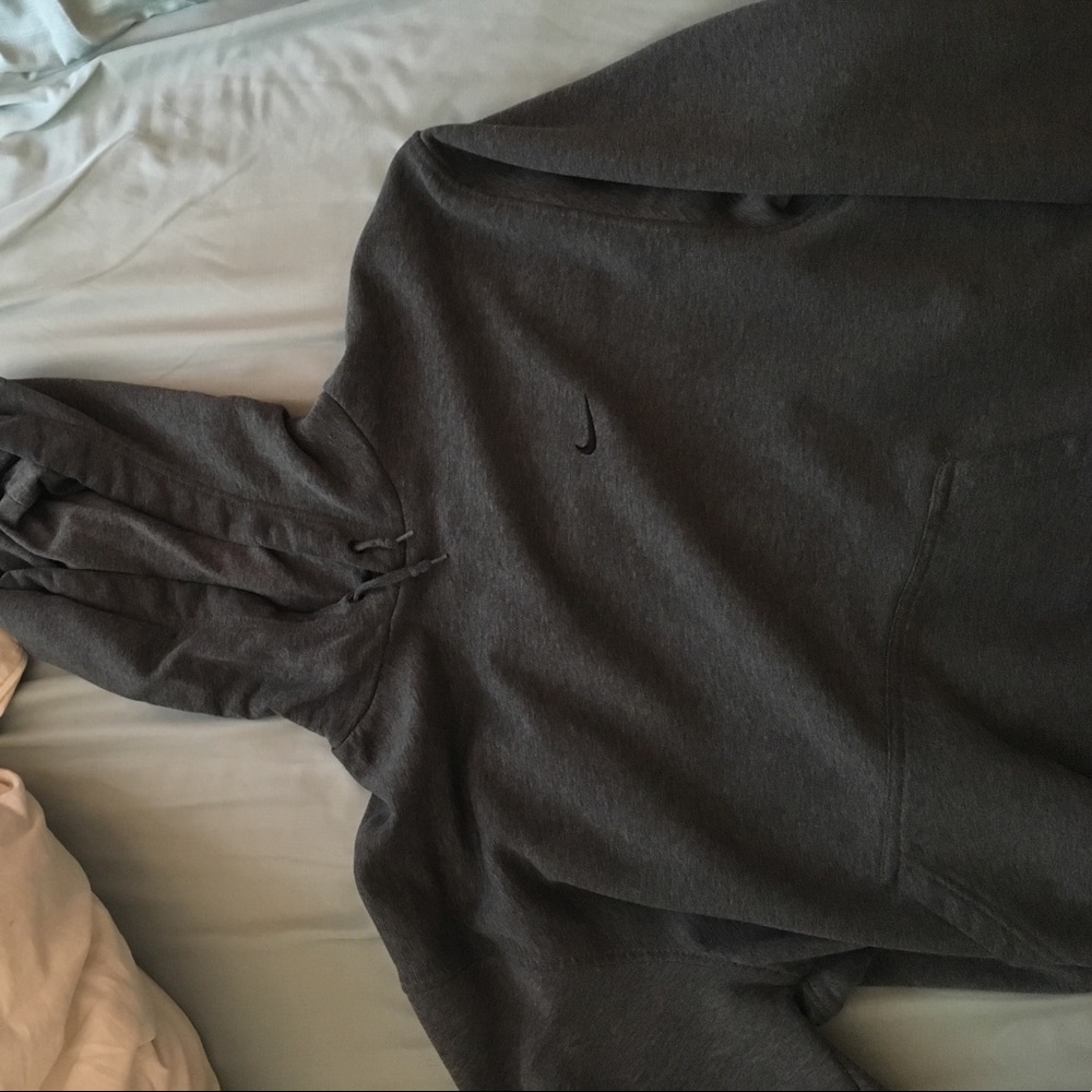NIKE SWEATSHIRT