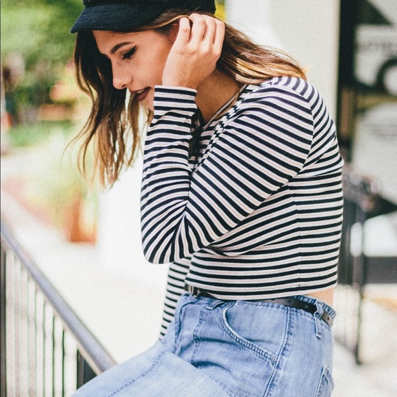 Forever 21 Striped Long Sleeve Crop Top - Picture 1 of 6