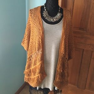 Kimono size small- never been worn.🎉🎉NEW PRICE🎉