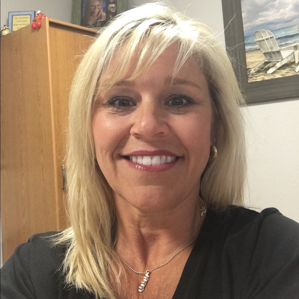 Meet your Posher, Joy