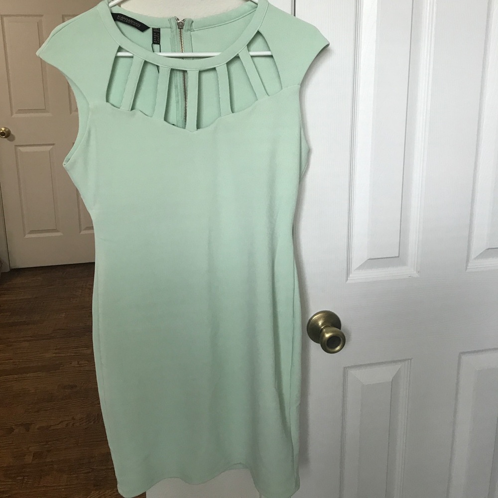 Kardashian Kollection mint green cocktail dress
