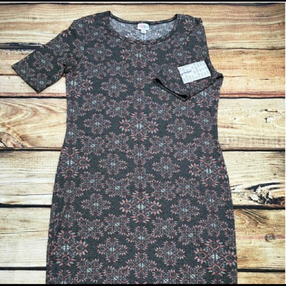 MUST SEE Lularoe julia large NWT