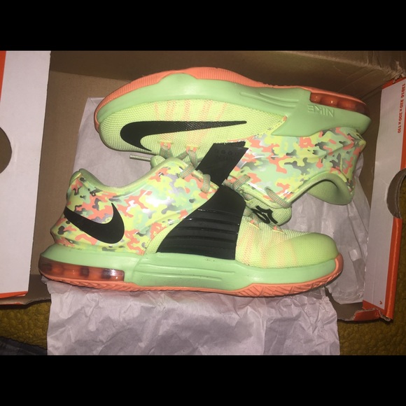Nike K.D's - Picture 1 of 3