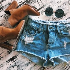 Carmar high waisted denim shorts