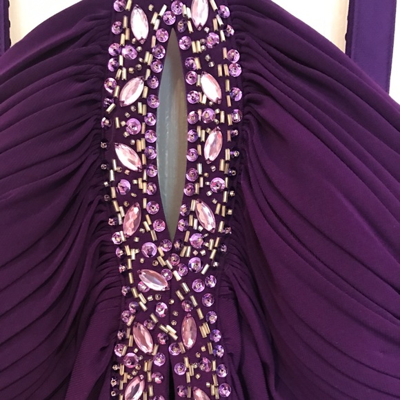 Ignite Evenings beautiful floor length gown - Picture 4 of 8