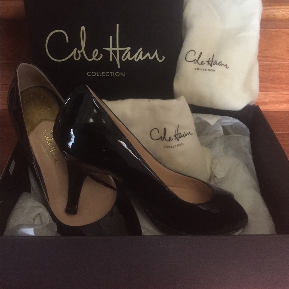 COLE HAAN SHOES