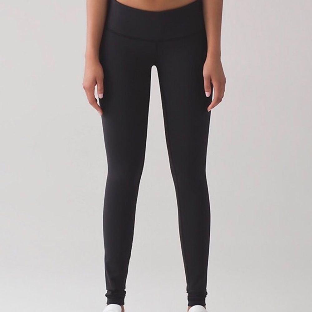 Black Lululemon 🍋 Wunder Under Pant Size 8