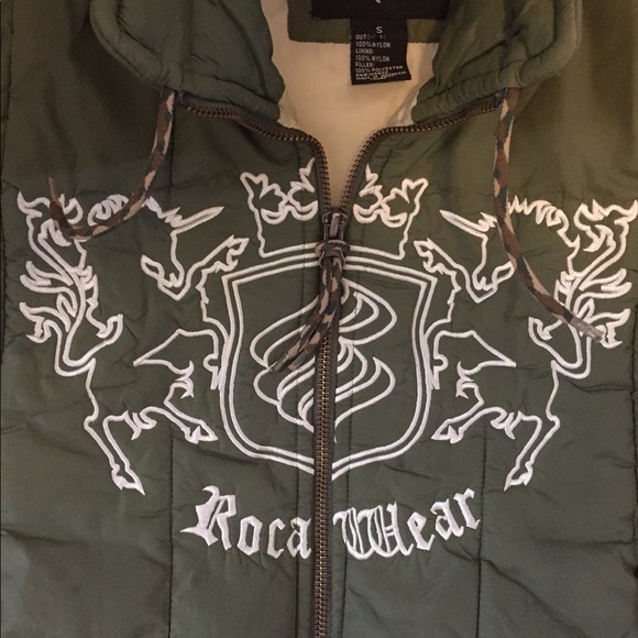 Vest - Picture 2 of 3