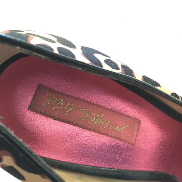 Betsey Johnson cheetah peek toe heels! - Picture 2 of 5