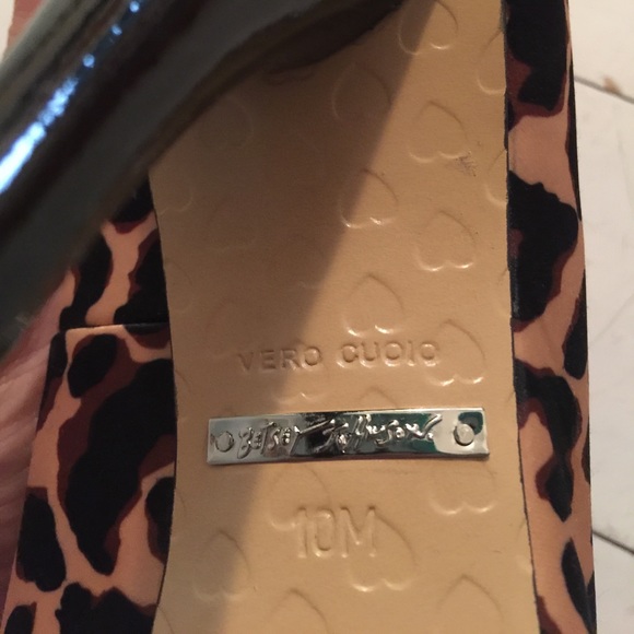 Betsey Johnson cheetah peek toe heels! - Picture 5 of 5