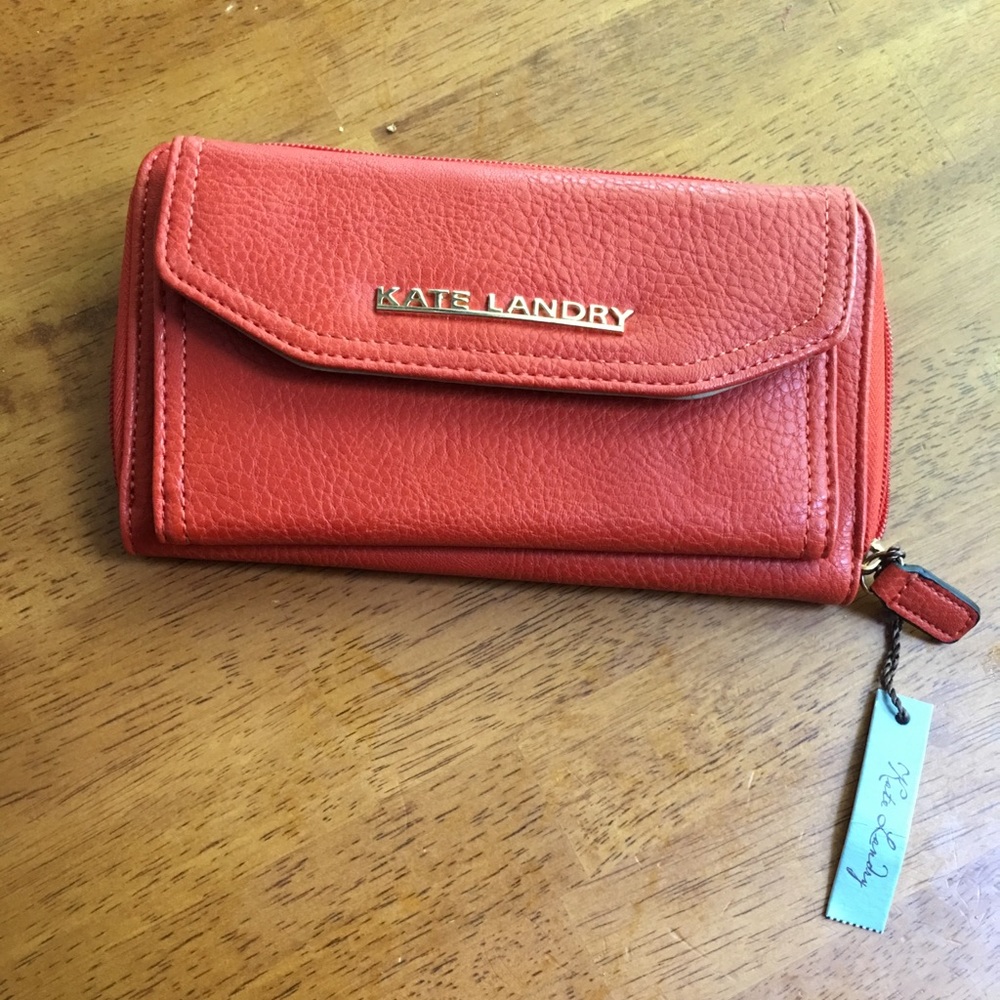 Kate Landry wallet