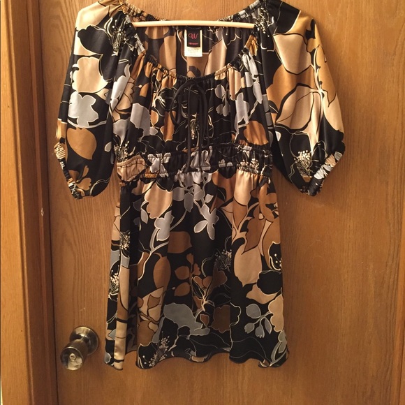 Dress shirt - Picture 1 of 2