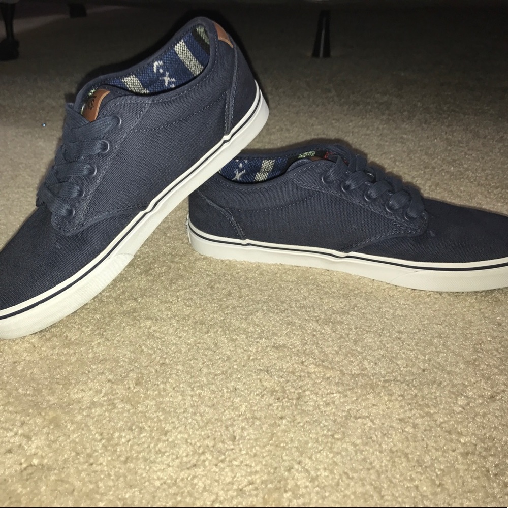 Navy Blue VANS Men's 10!