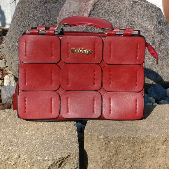 Woman's purse - Picture 2 of 6