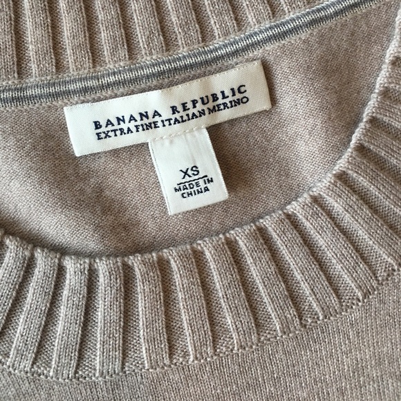 EUC Banana Republic Sweater, XS - Picture 3 of 3
