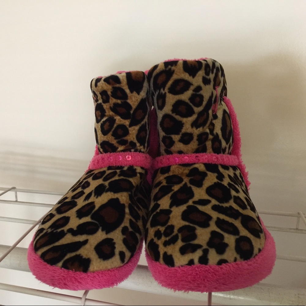 Justice slippers