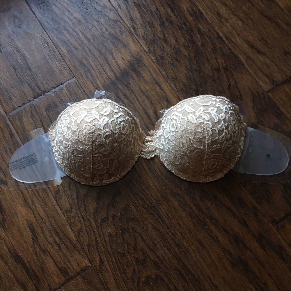 NWOT- Backless Push-Up Bra