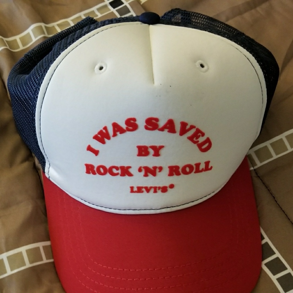 Levis trucker hat new