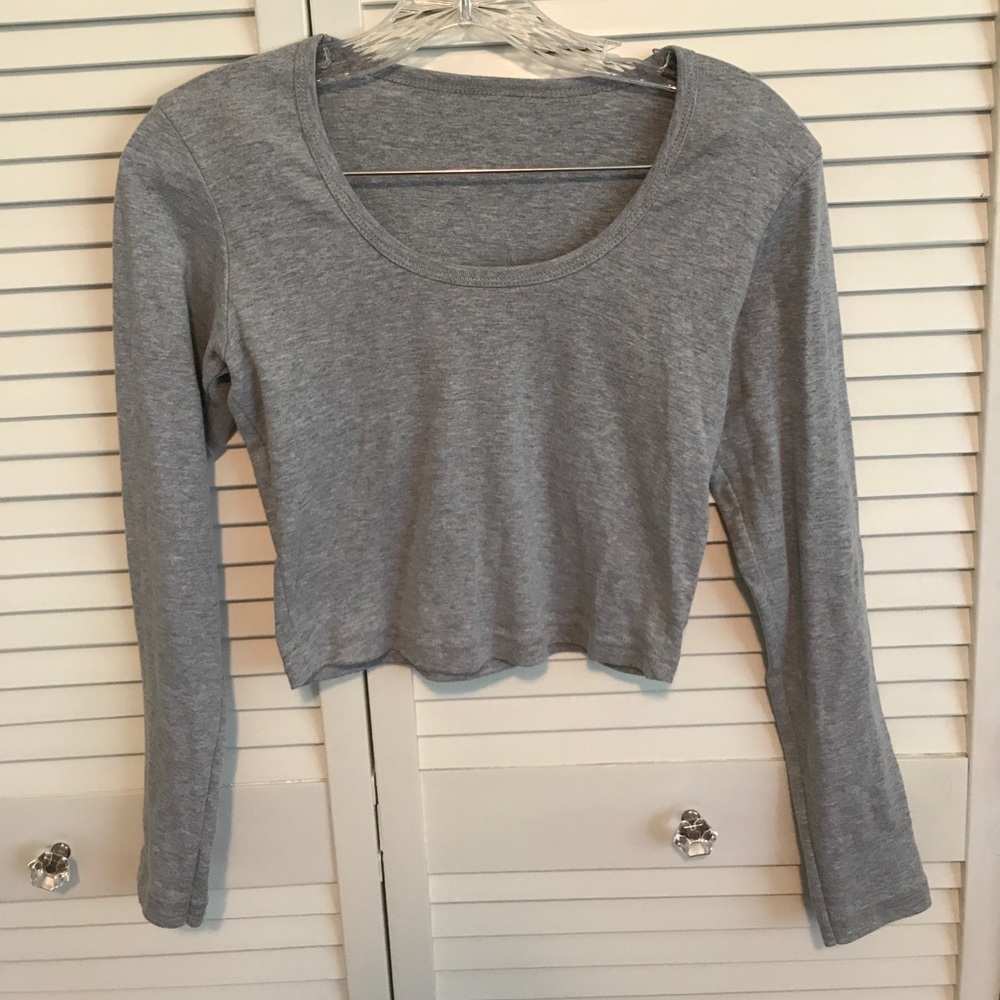 American Apparel gray log sleeve crop top