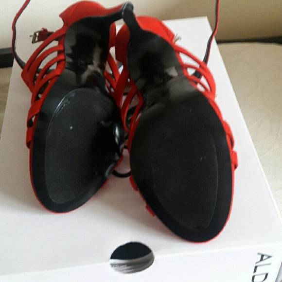 Shoes - Picture 3 of 4