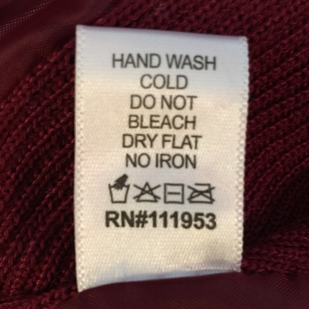 New Burgundy Red Quilted Zip Up Vest - Picture 8 of 8