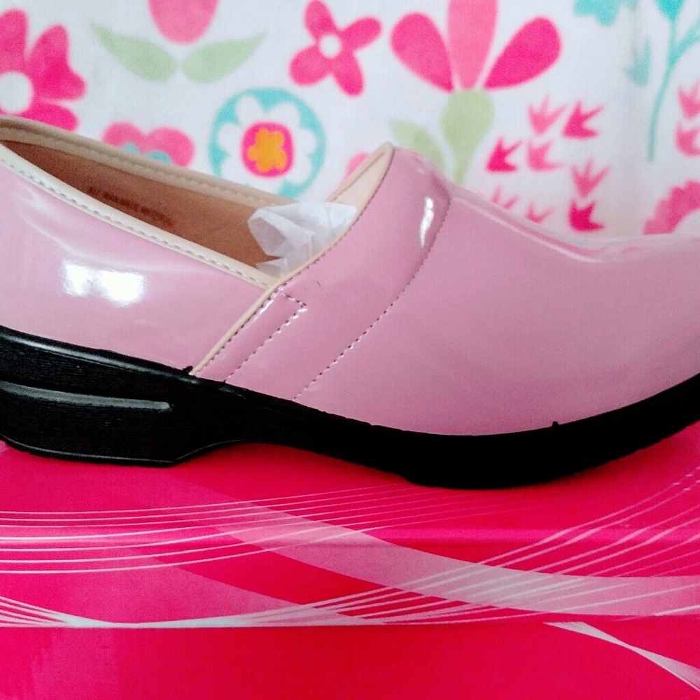 Pink patent Clog