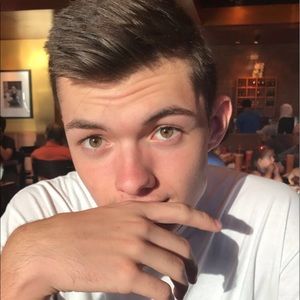 Meet your Posher, Jobe