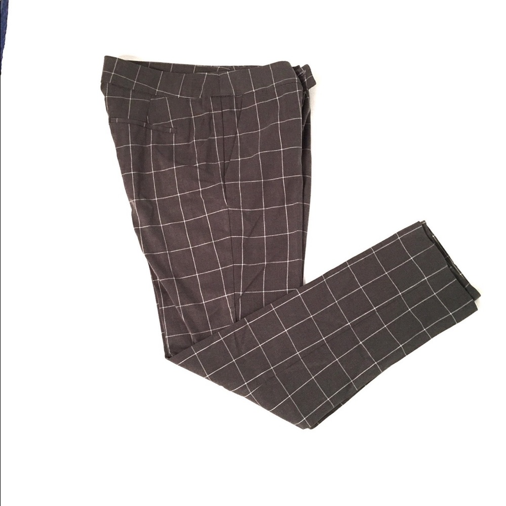 Adrienne Vittadini Dress Pants !