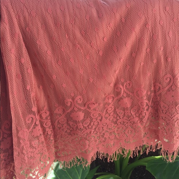 Lace top - Picture 3 of 3