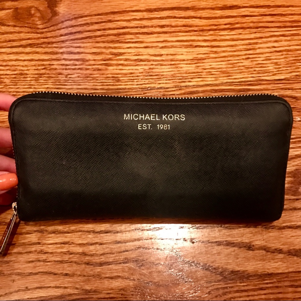 Black Michael Kors Wallet