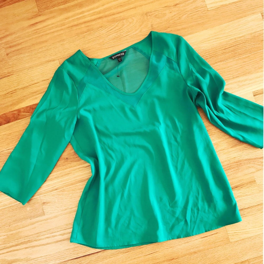 Green Express Sleeve Blouse