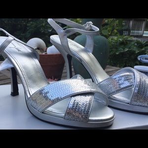 Jacqueline Ferrar Silver 2.5" open toe heels