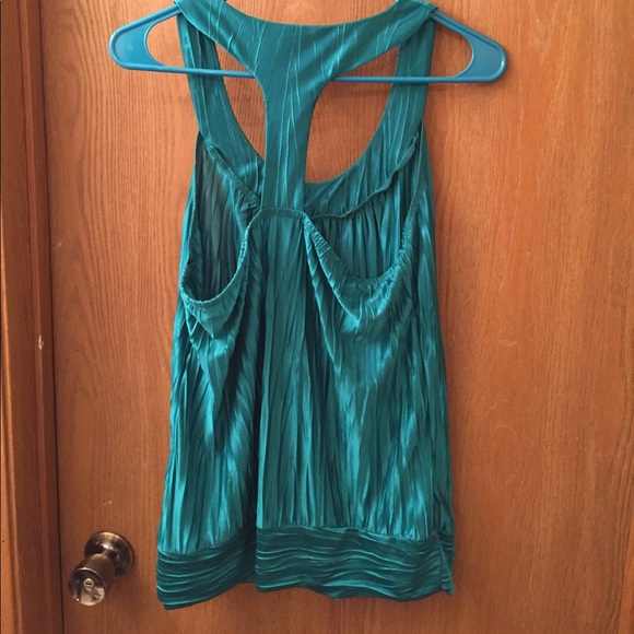 Tank top - Picture 2 of 3