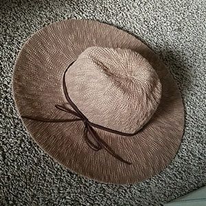 Sun hat/ Floppy hat