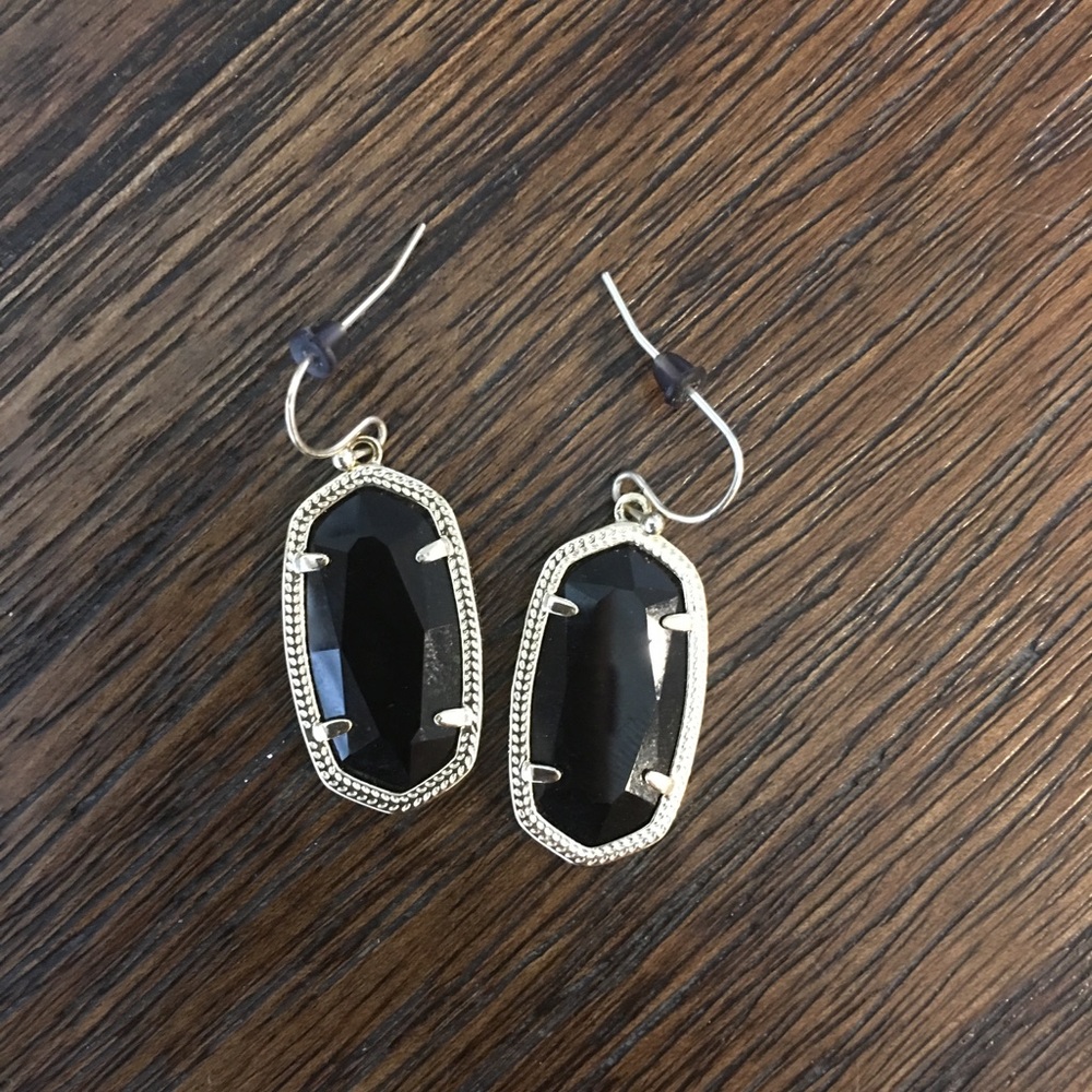 Kendra Scott Lee earrings