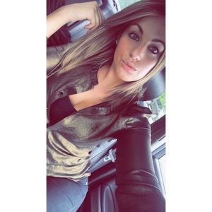 Meet your Posher, Marissa