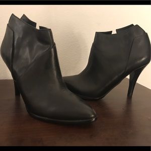 Carlos Santana Heels