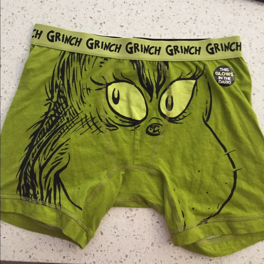 Grinch boxer briefs NWT
