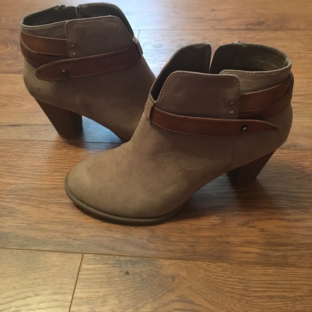 Booties - Picture 2 of 3