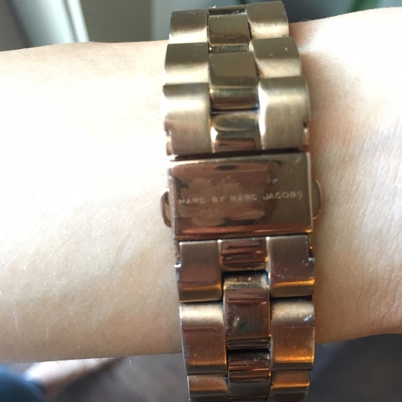 Marc x Marc Jacobs | Gold + White watch - Picture 3 of 4