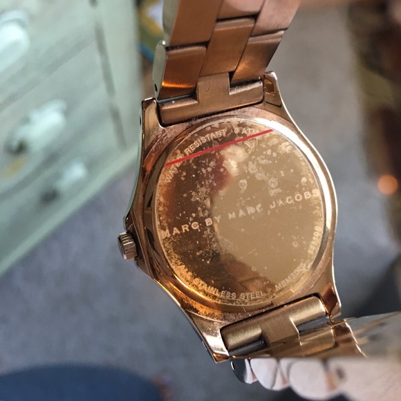 Marc x Marc Jacobs | Gold + White watch - Picture 4 of 4