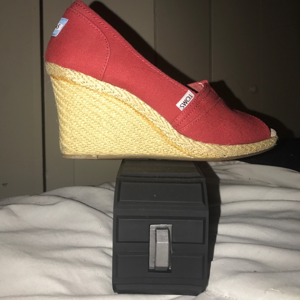 Toms Heels