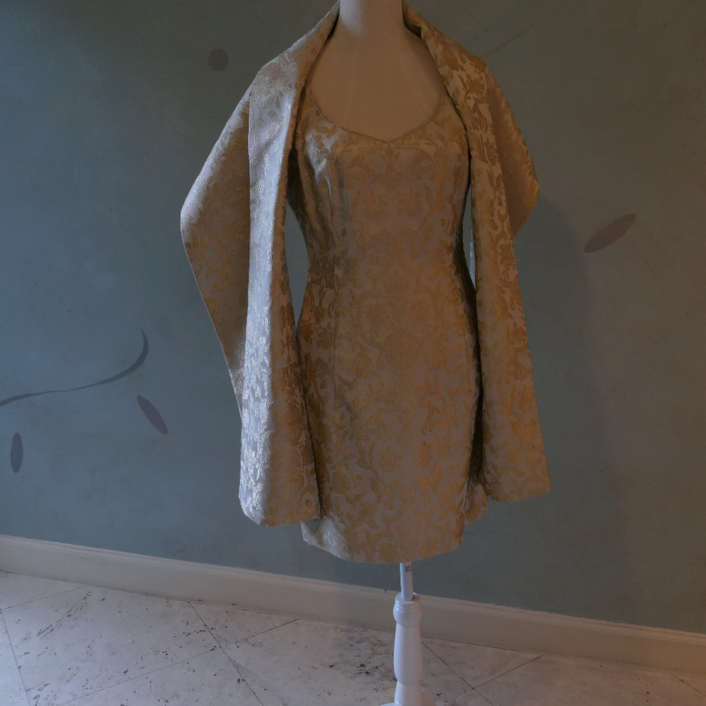 Cocktail dress with shawl