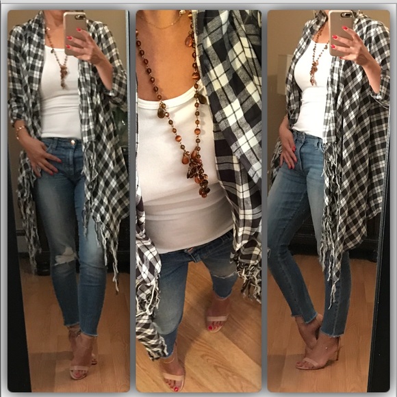 ๐New๐๐Fall plaid wrap cardi - Picture 2 of 8